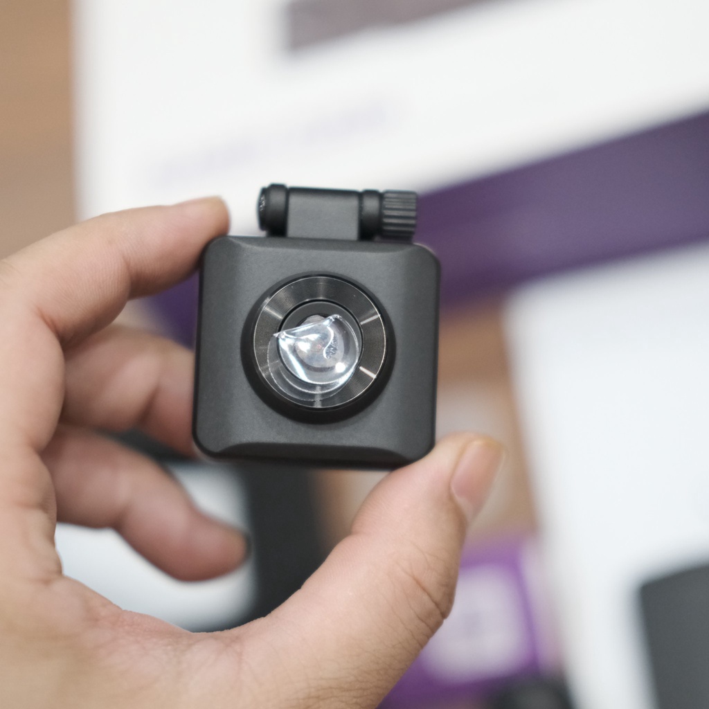 camera hành trình vava 2k trước và sau tặng thẻ nhớ 32G