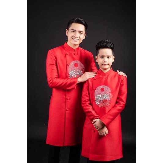 Áo dài gia đình cá vọng nguyệt