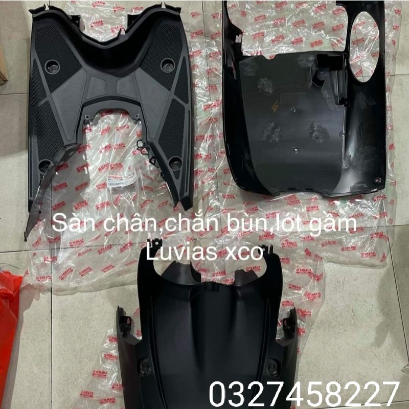 Nhựa nhám đen để chân, lót gầm, chắn bùn xe Luvias zin