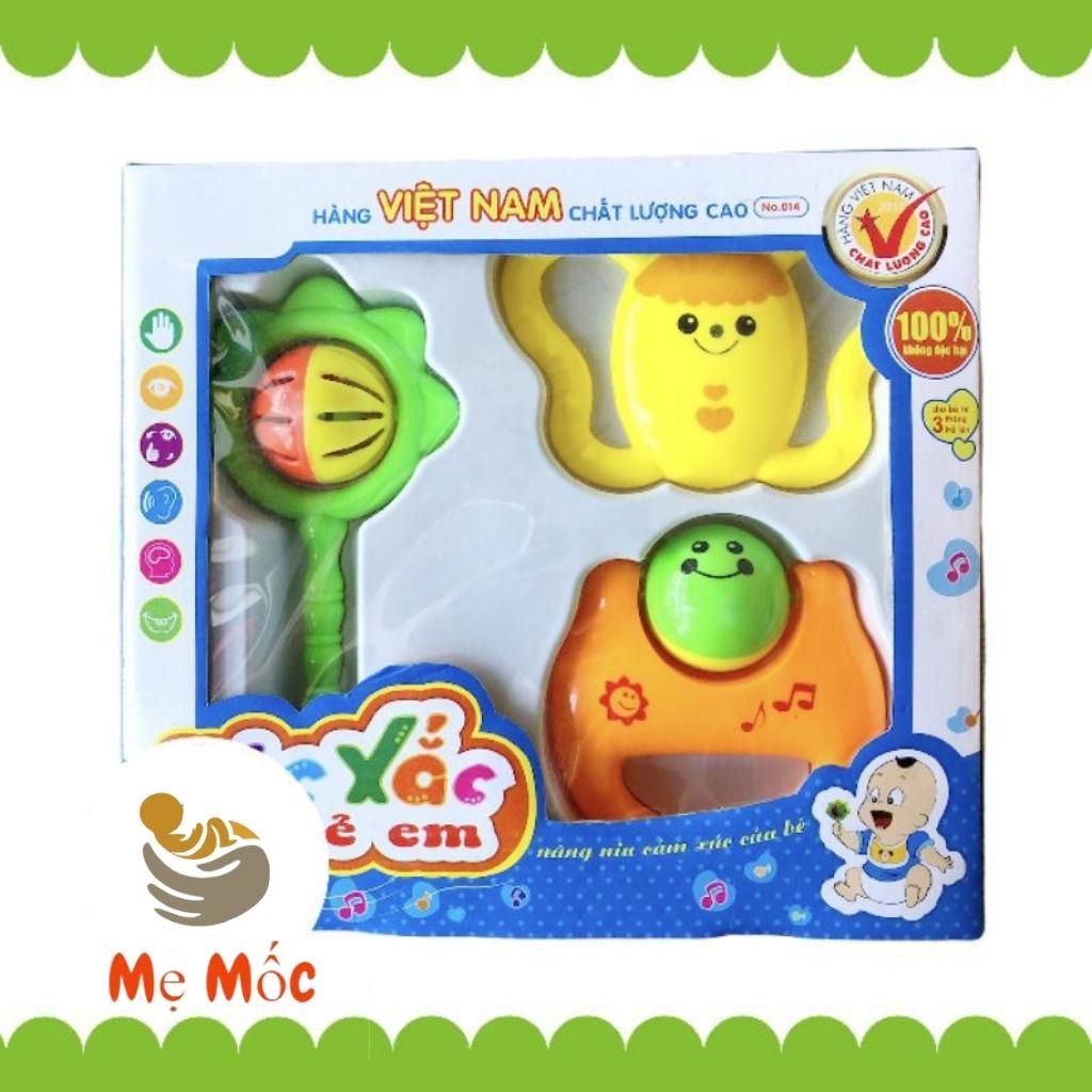 Đồ chơi Hộp 3 chiếc xúc xắc Antona Cho Bé Từ 3 Tháng Tuổi Shop Mẹ Mốc ,H3XX