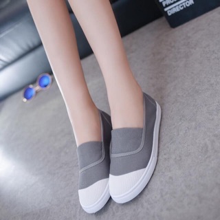 Com bo 13 đôi giầy lừa quảng châu