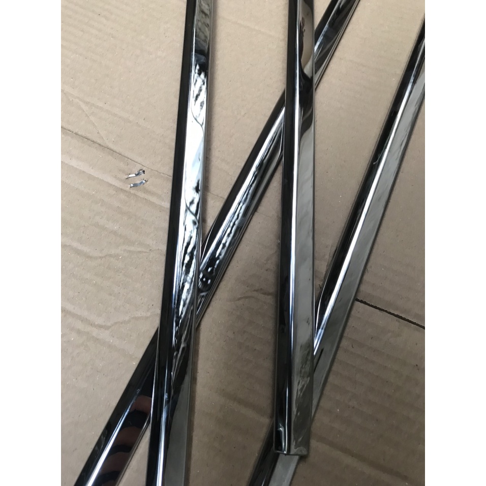 Nẹp sườn xe Mazda CX5 2018-2022 bản nhỏ inox