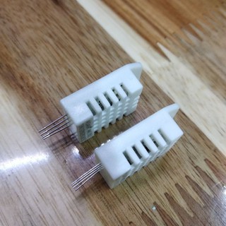DHT22 cảm biến nhiệt độ - độ ẩm