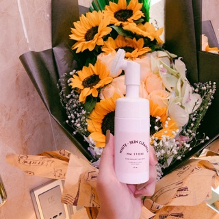 HM STORE WHITE SKIN CLEANSER
