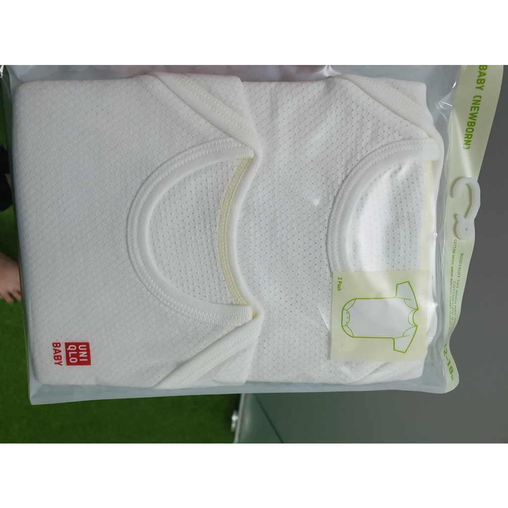 Set 2 body cộc tay Uniqlo chất cotton lưới thông hơi cho bé