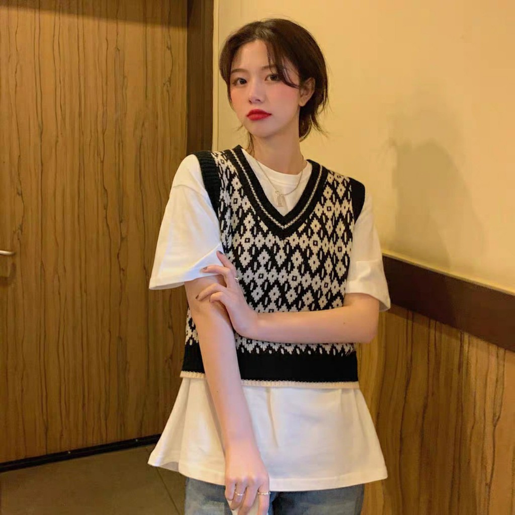 Áo gile vintage thổ cẩm theo phong cách Hàn Quốc