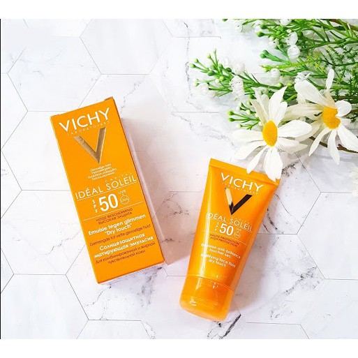 [Chính Hãng] Kem Chống Nắng Vichy SPF 50+ Không gây nhờn rít | BigBuy360 - bigbuy360.vn