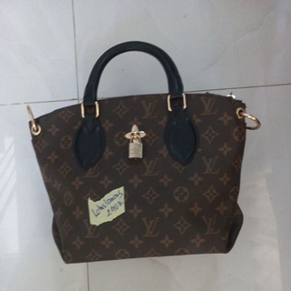 túi eo vì công sở