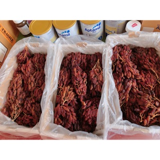 Combo Nho khô nguyên cành Úc hộp 500gr