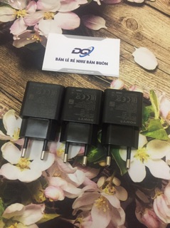 sạc nhanh sony UCH12-QC 3.0
