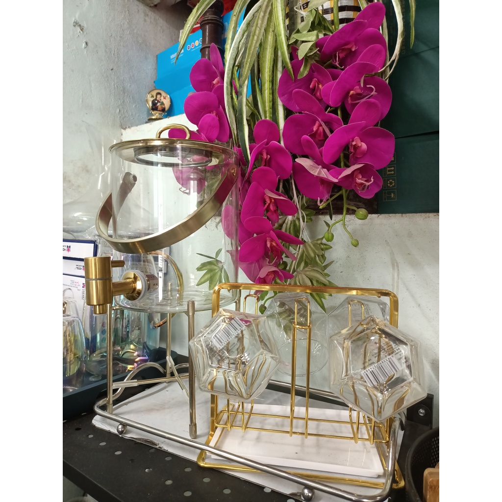 BÌNH THUỶ TINH CAO CẤP CÓ VÒI RÓT GIÁ CHÂN ĐẾ SẮT