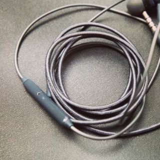 TAI NGHE S8 AKG SAMSUNG