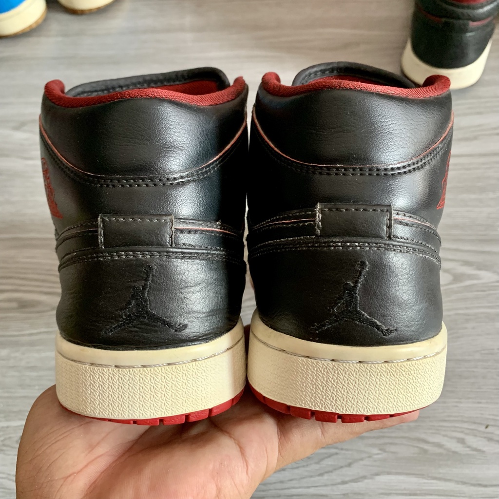 Giày Cũ 1S Retro Mid Black Red White Size 42-43 2hand chính hãng cam kết real trọn đời - Giày Cũ Sài Gòn