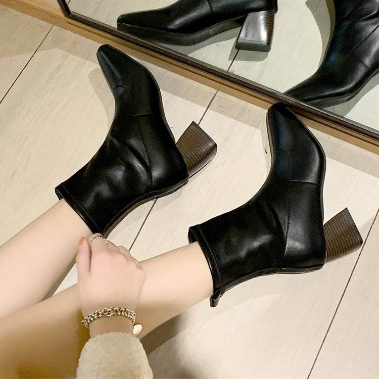 Giày bốt cổ cao thời trang mùa đông dành cho nữ | BigBuy360 - bigbuy360.vn