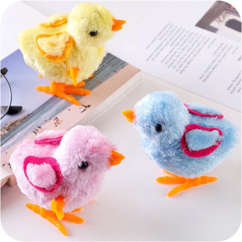 Đồ chơi gà con vặn cót - Gà nhảy dây cót vui nhộn T2 Đồ chơi lên dây cót hình gà con dễ thương cho bé .