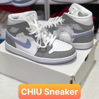 Giày Sneaker nam nữ Jordan 1 mid Wolf Grey phiên bản cao cấp giày thể thao Jordan cổ cao xám đế xanh