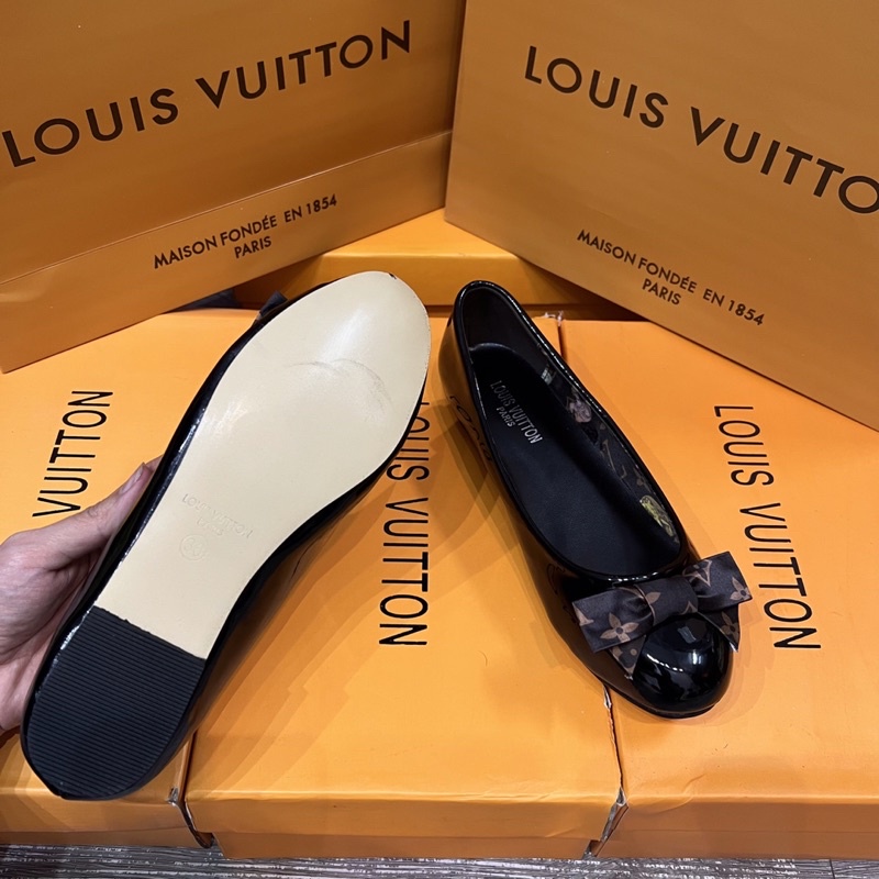 Giày bệt lv fullbox hàng đẹp chất luợng siêu hot