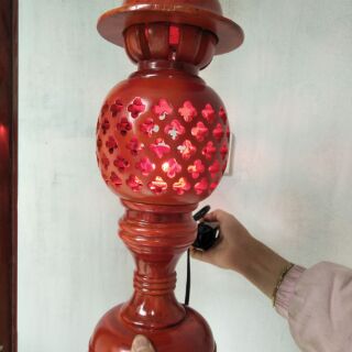 Đèn  thờ  gỗ xà cừ cao cấp hình  quả dứa