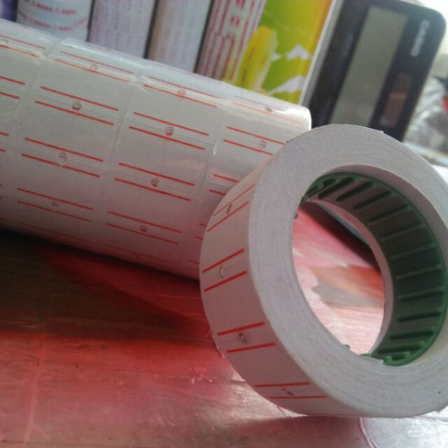 1 cây băng dính dán giá