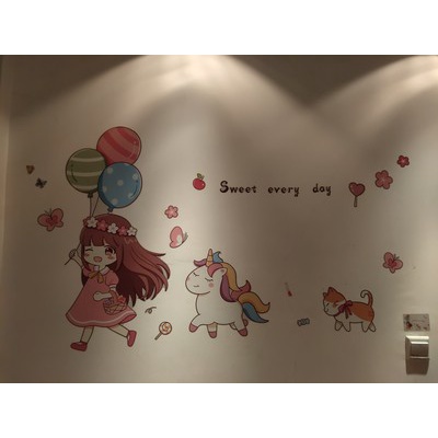 Decal dán tường BÉ GÁI BÓNG BẠN  - Trang trí phòng bé