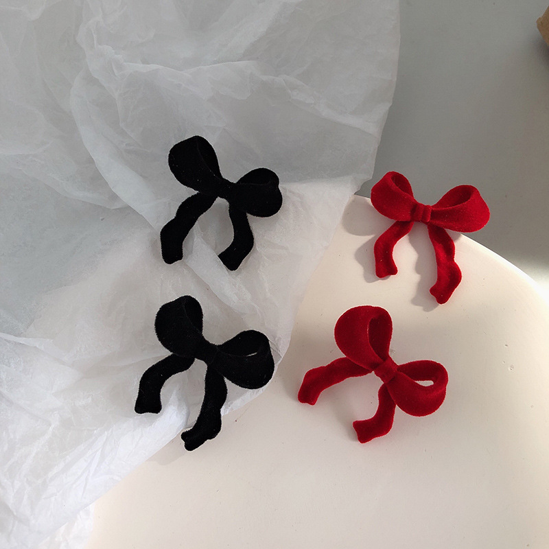 Khuyên tai nơ vải nhung phong cách cổ điển thời trang 2021 dành cho nữ