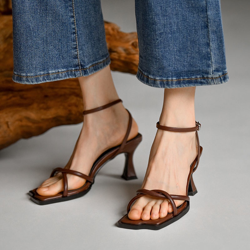 Giày Cao Gót Hở Ngón 3 Kiểu Màu Nâu Phong Cách Vintage Size 34-40