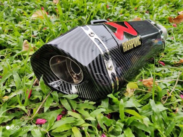 Akrapovic đùi gà carbon nhập Thái