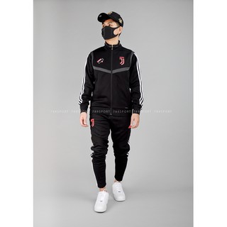 Bộ quần áo khoác clb Juvetus 2021.