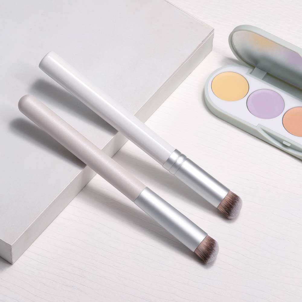 [Hàng mới về] Cọ sợi tổng hợp thoa phấn bắt sáng che khuyết điểm cán gỗ