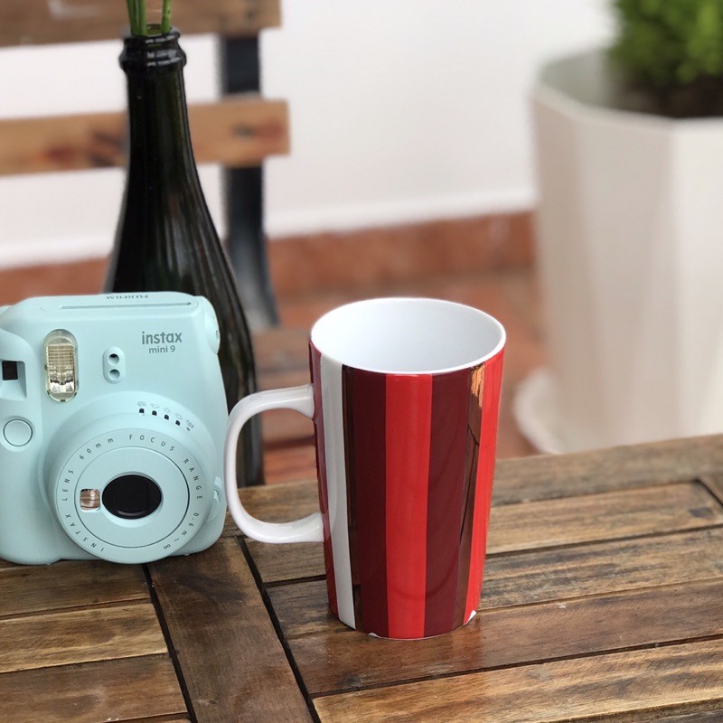 LY SỨ MÀU ĐỎ CỦA STARBUCKS VIỆT NAM DUNG TÍCH 12oz