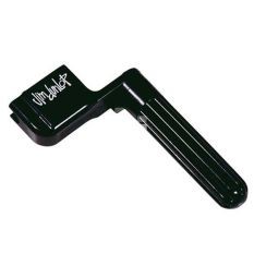 Tay quay lên dây đàn guitar nhanh