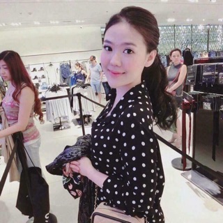 Váy chấm bi