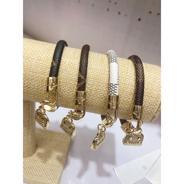 vòng tay thời trang cá tính