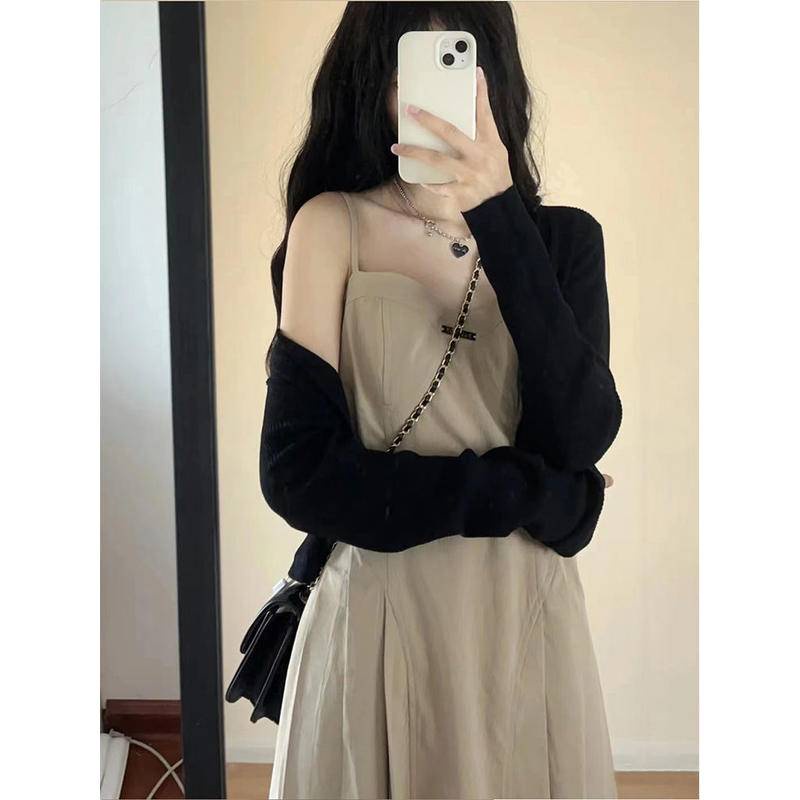 Set Đầm Hai Dây Dáng Chữ A Và Áo Khoác Cardigan Màu Đen Thời Trang Mùa Thu