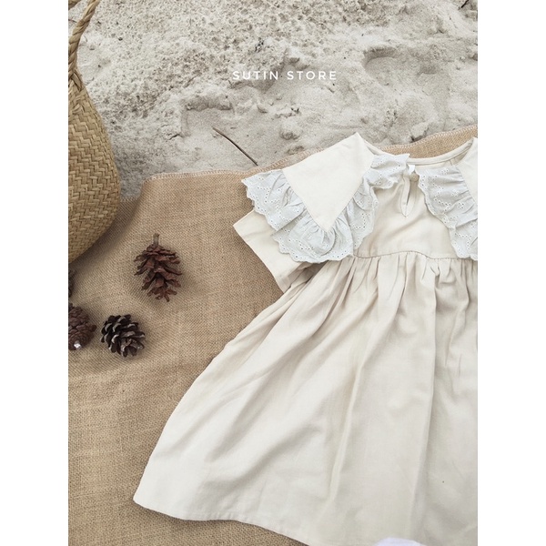 Váy vintage cho bé