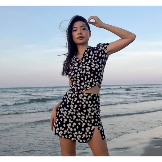 Váy hoa nhí