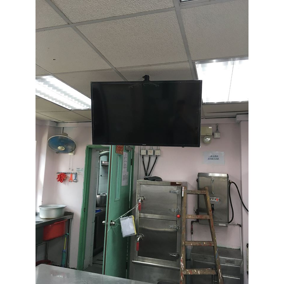 Giá treo tivi thả trần nb t560 hàng nhập khẩu