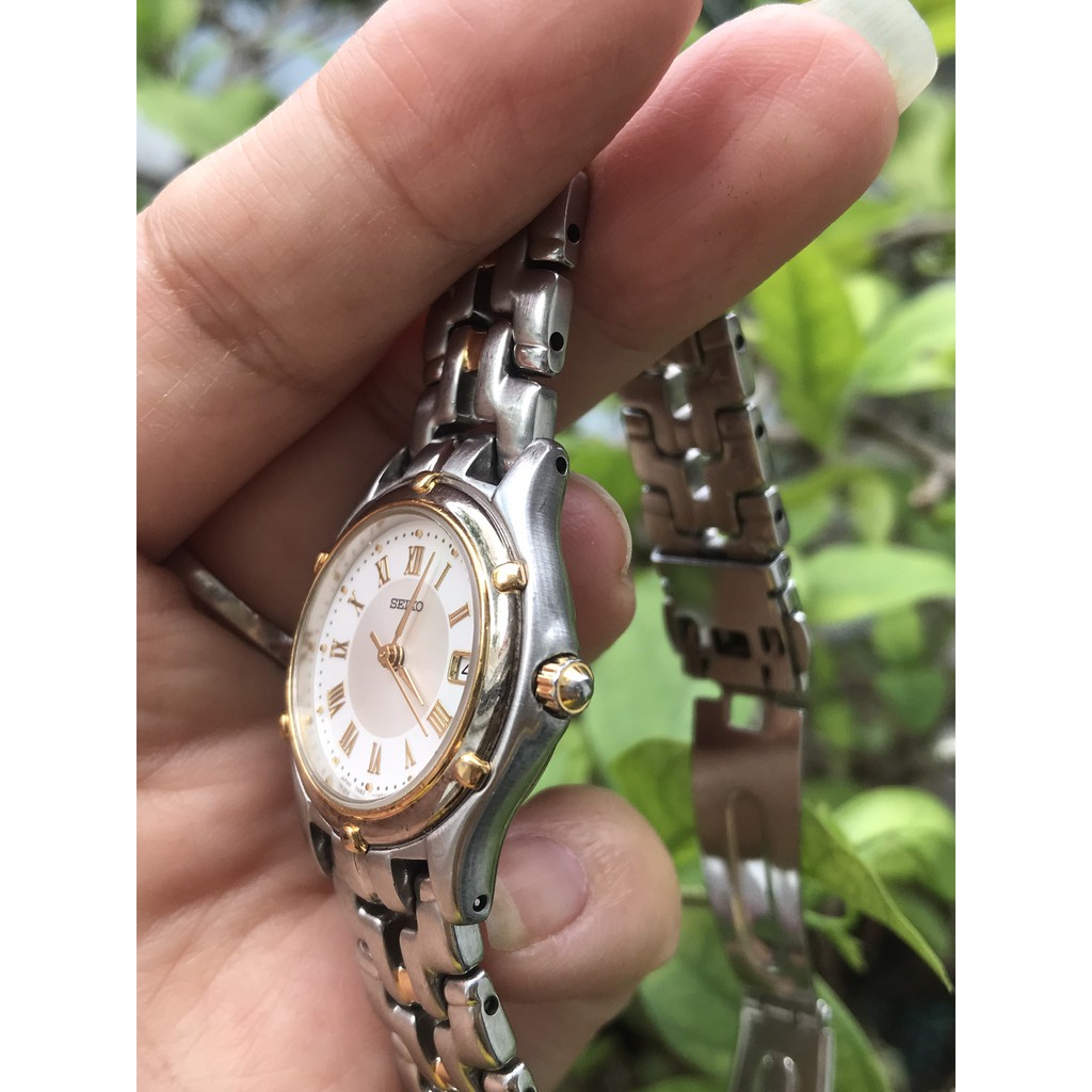 Đồng hồ nữ SEIKO Pin , có ô cửa lịch, dây kim loại - Nhật Bản