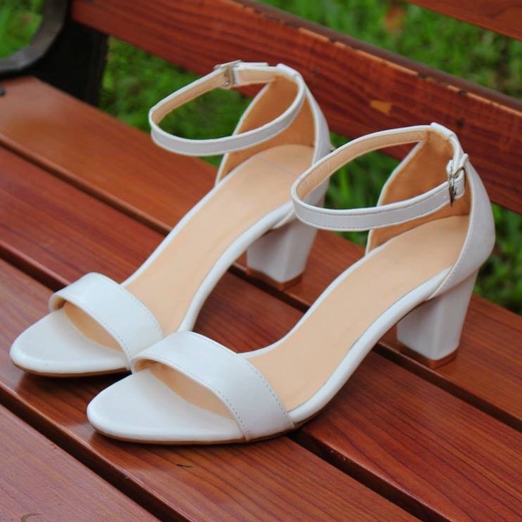 Giày sandal êm chân big size gót vuông 5 phân màu đen 40 41 42 43 44