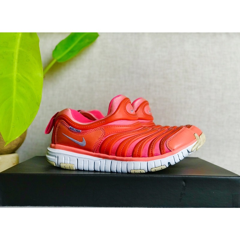 Giày Nike Dynamo Free-size33,5/ size 32/ size 31,5