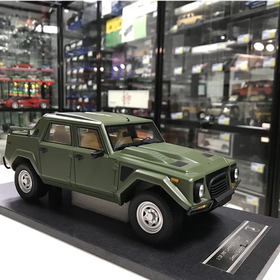 Đồ chơi cho bé trẻ em figure mô hình trang trí trưng bày decor bàn làm việc cao cấp giá rẻ xe hơi oto lamborghini suv V9