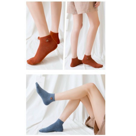 Combo 2 Đôi Tất Nữ Cổ Ngắn Họa Tiết Hoa Cúc Và Gấu VNxk