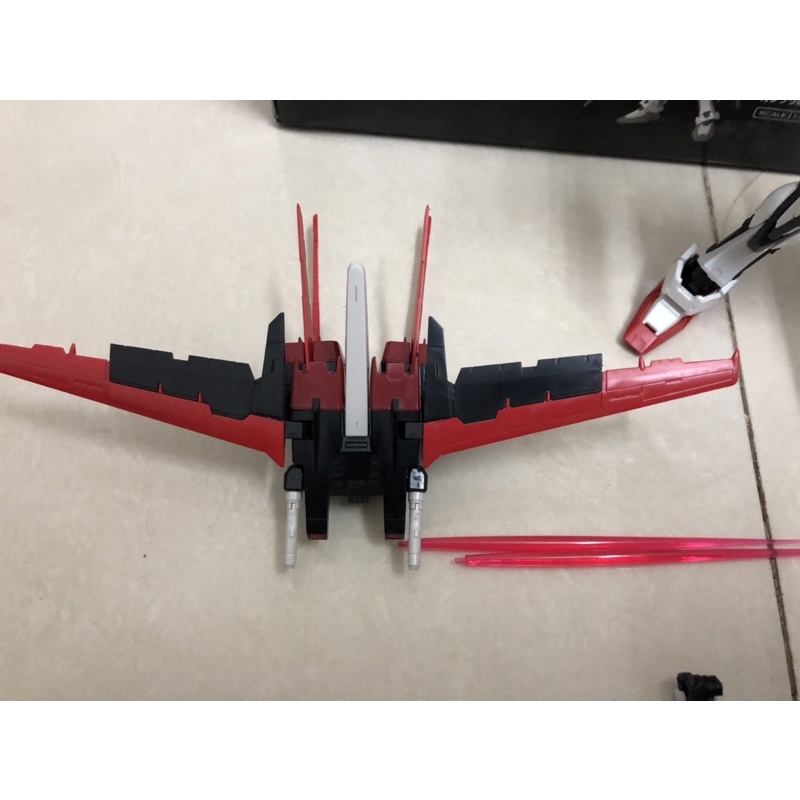 Mô hình lắp ráp Gundam RG Alie Strike + Launcher Bandai đã ráp đẹp