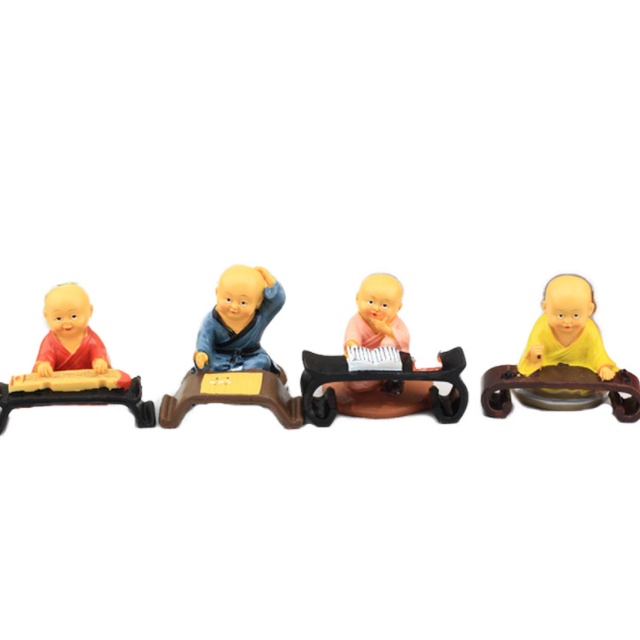 Chú tiểu cầm kỳ thi họa ngộ nghĩnh