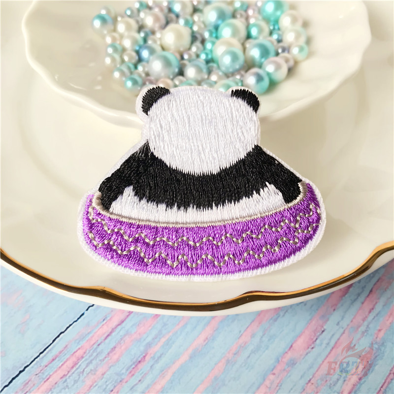 1 Sticker Ủi Thêu Hình Gấu Trúc Dễ Thương
