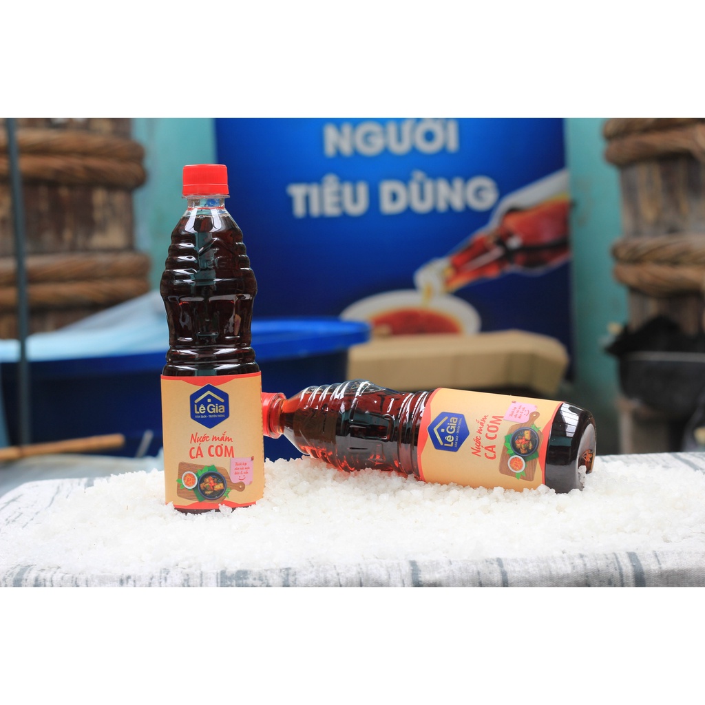 Nước mắm cá cơm Lê Gia chai 650ml - kho nấu đậm đà