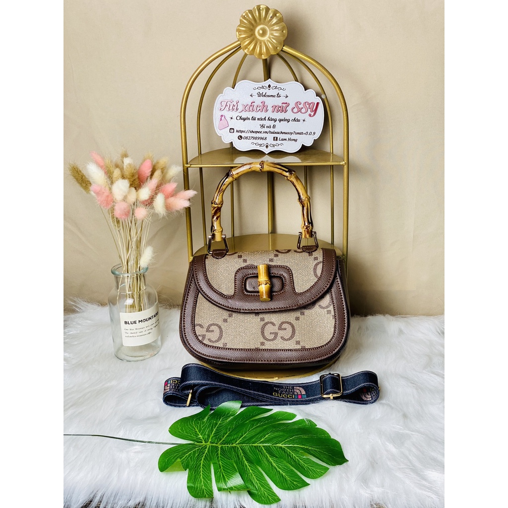 Túi xách nữ đeo chéo quai khóa trúc mẫu mới Hot Trend 2022