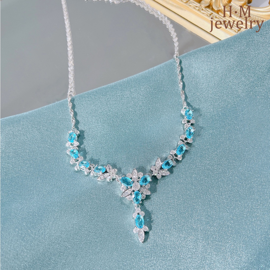 Vòng cổ Mặt Bướm Đính Đá Sang Trọng