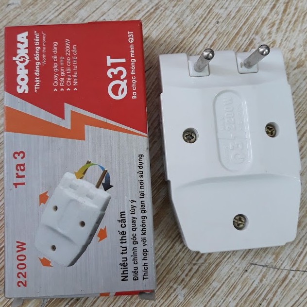 Phích nối chia 3 thông minh Q3T 2200w