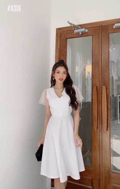 Đầm xoè trắng cổ V tay lưới ❤️FREESHIP ❤️Nhập MADEBY20 giảm 20k đơn trên 300k | BigBuy360 - bigbuy360.vn